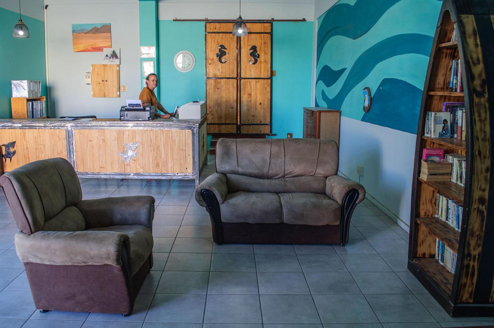 Oceanlife Guesthouse And Restaurant Luederitz Bagian luar foto