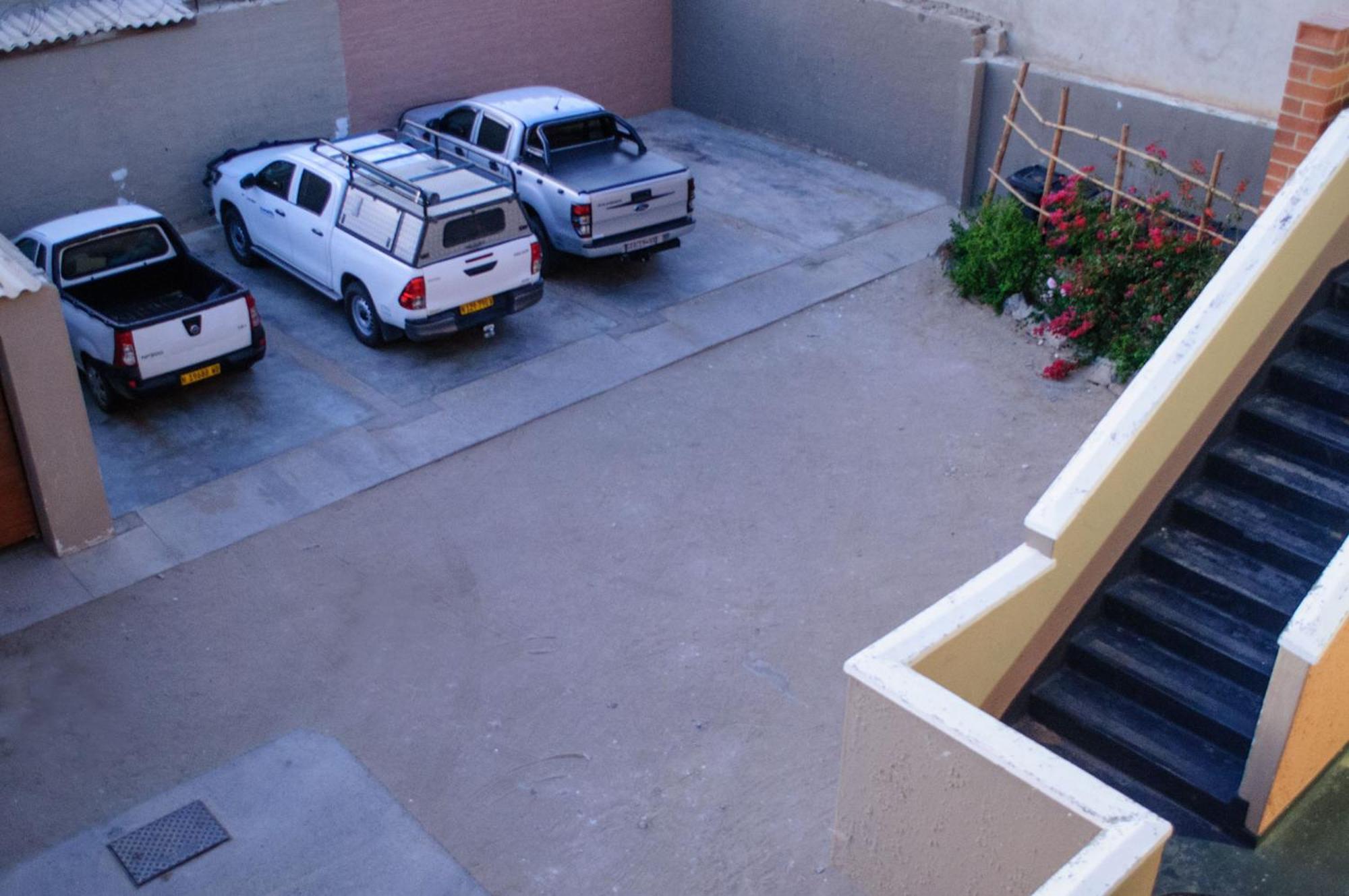Oceanlife Guesthouse And Restaurant Luederitz Bagian luar foto